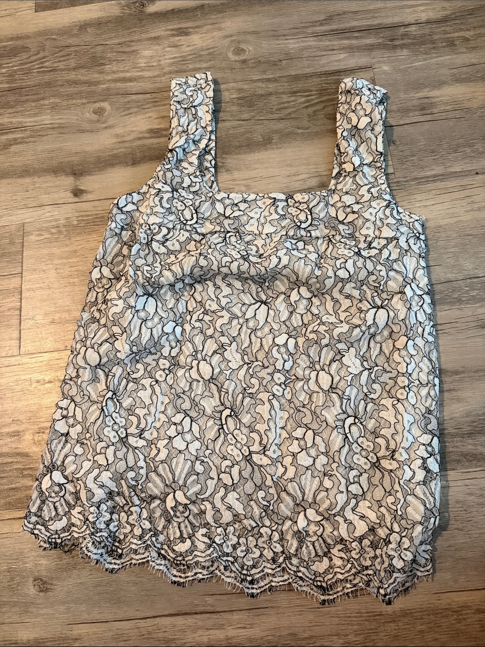 Chanel top pristinecondition